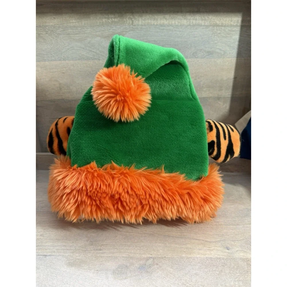 Vintage Disney World TIGGER Plush Ear Christmas Santa Hat ADULT Winnie the Pooh